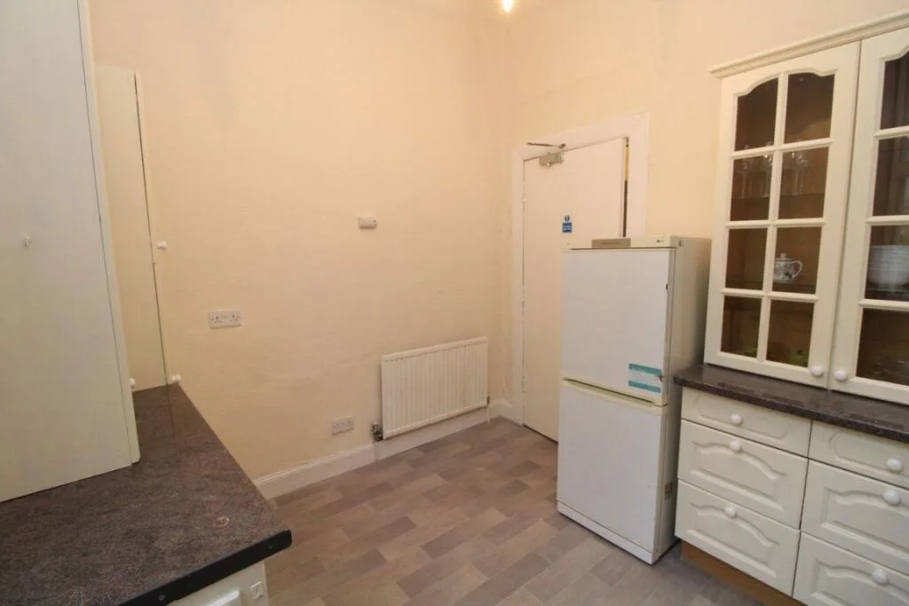 4 bedroom flat for rent