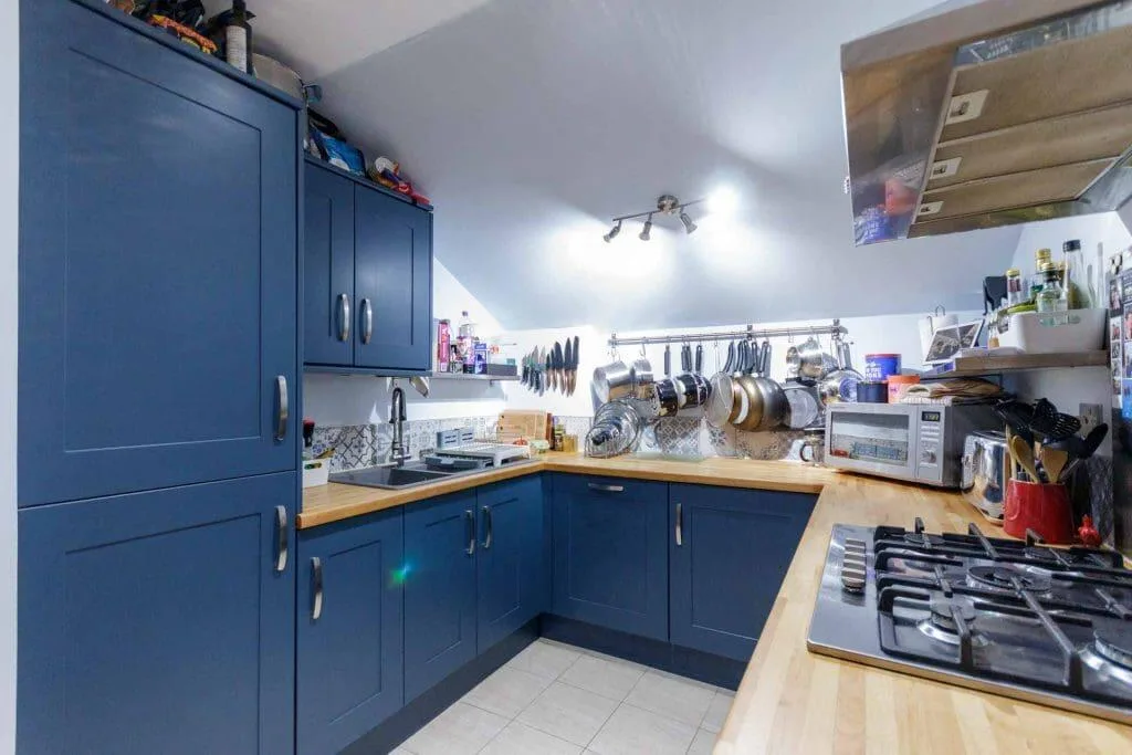 2 bedroom maisonette for rent