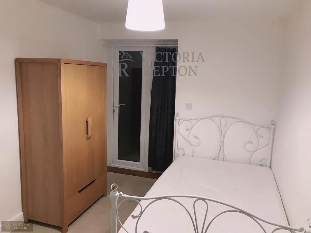 4 bedroom semi-detached house for rent