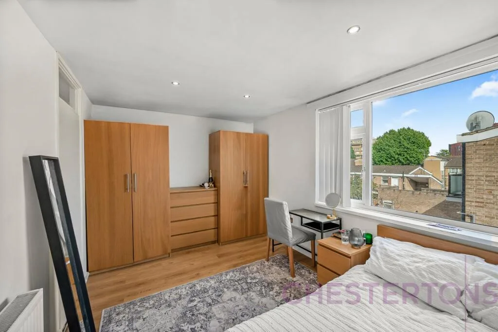 2 bedroom maisonette for rent
