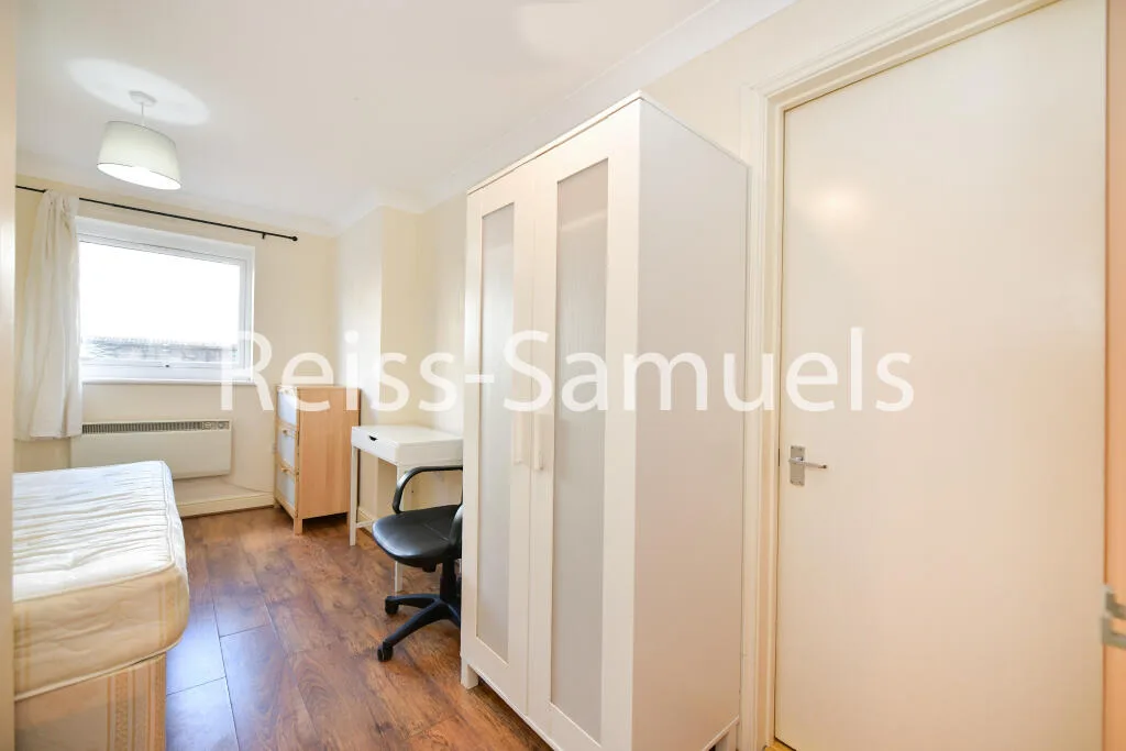 5 bedroom end of terrace house for rent