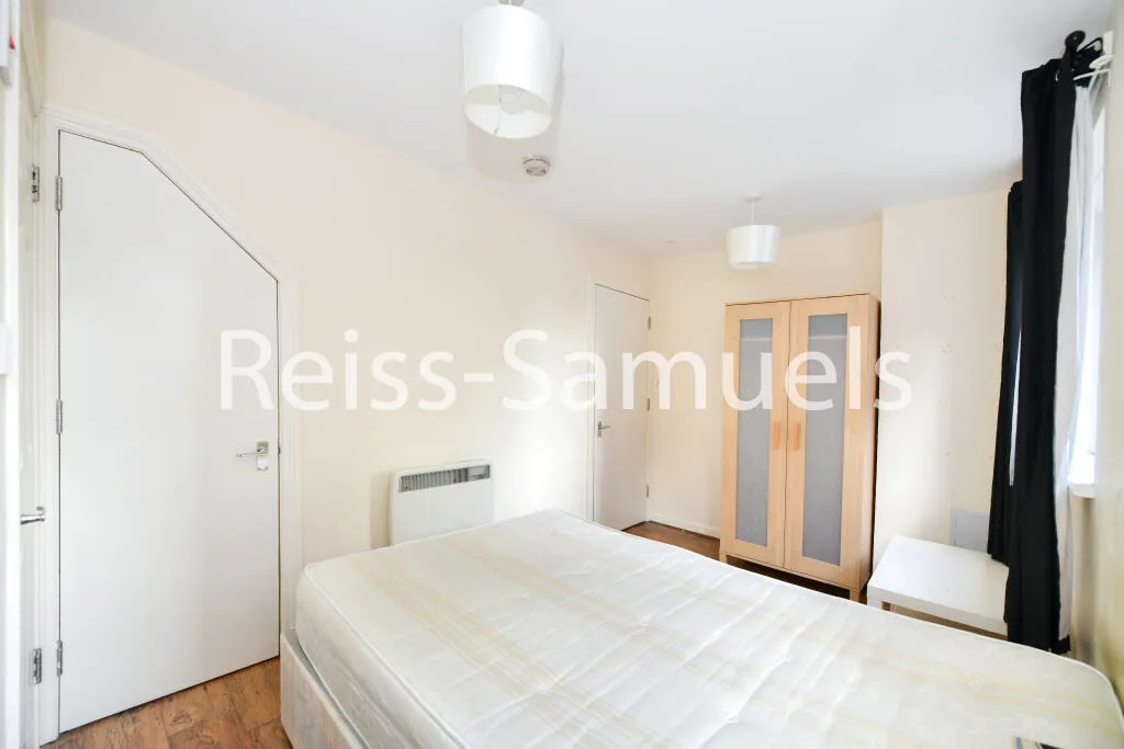 5 bedroom end of terrace house for rent