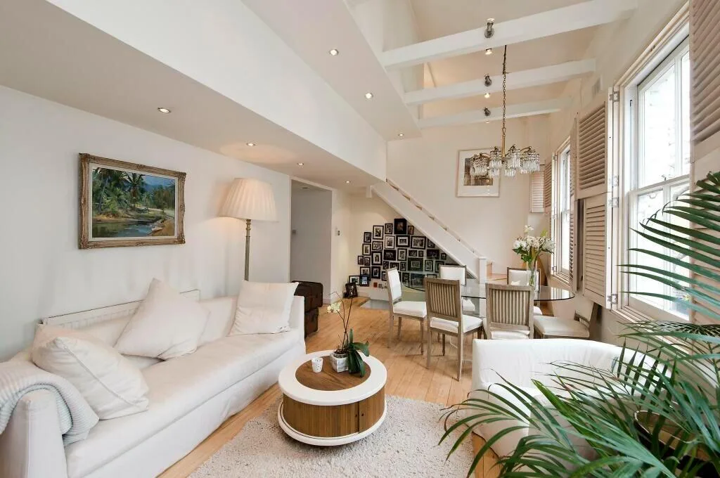 2 bedroom maisonette for rent
