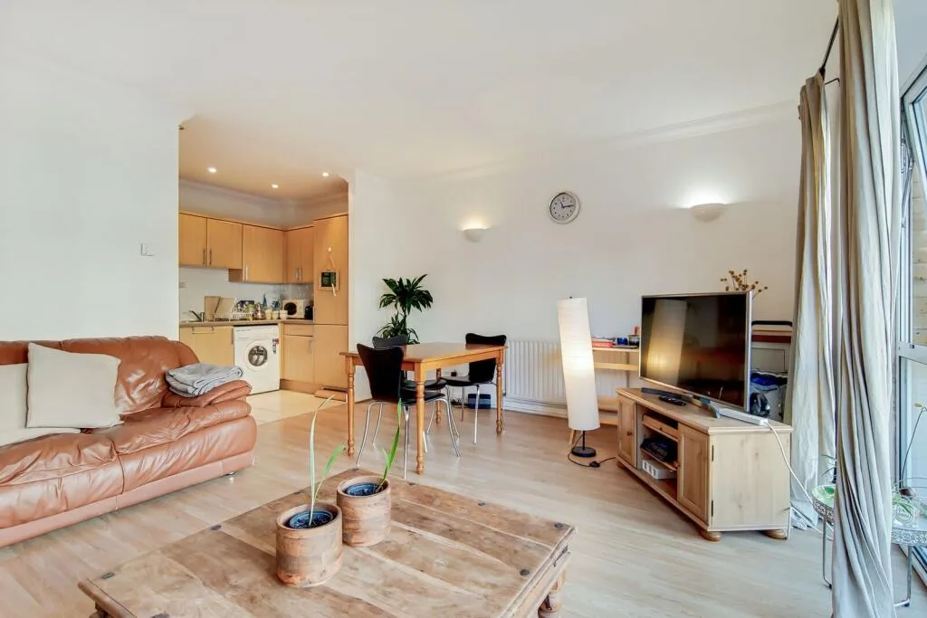 2 bedroom flat for rent