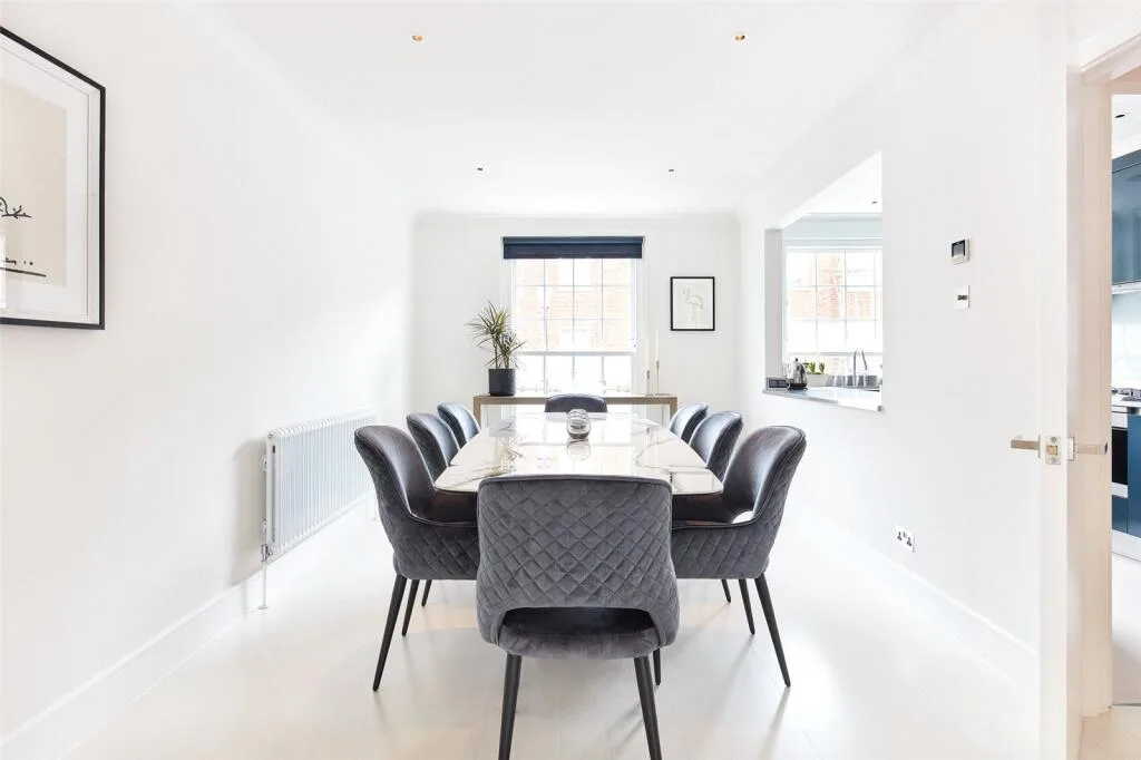 4 bedroom terraced house for rent