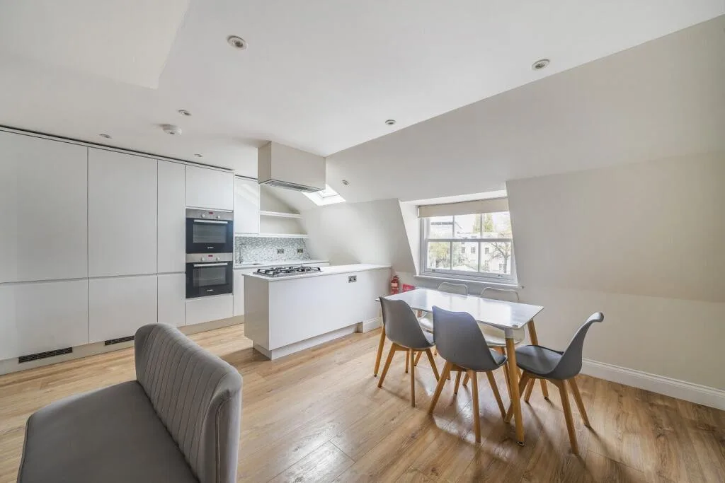 3 bedroom flat for rent