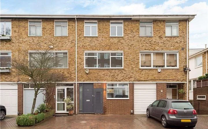4 bedroom terraced house for rent