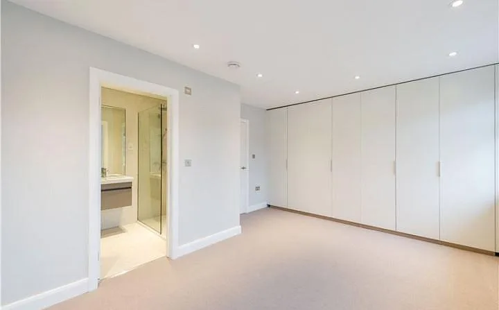 4 bedroom terraced house for rent