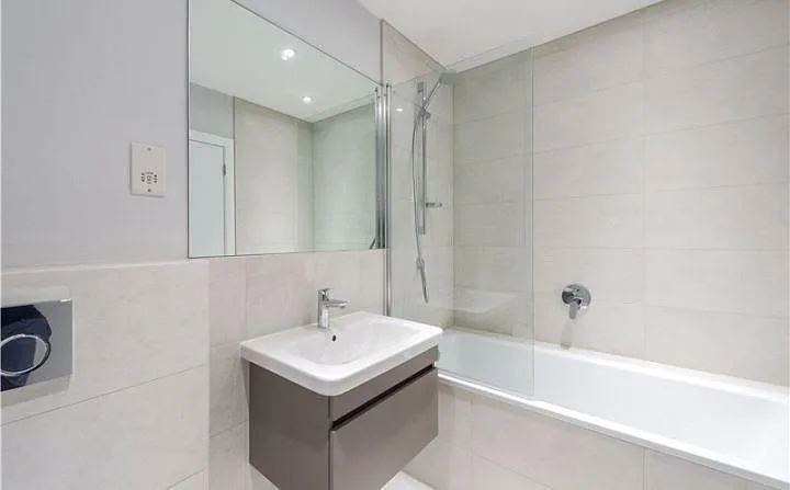 4 bedroom terraced house for rent
