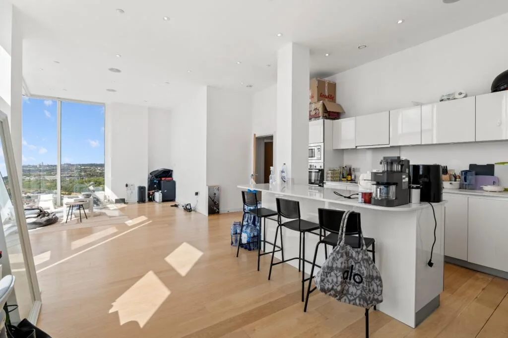 3 bedroom flat for rent