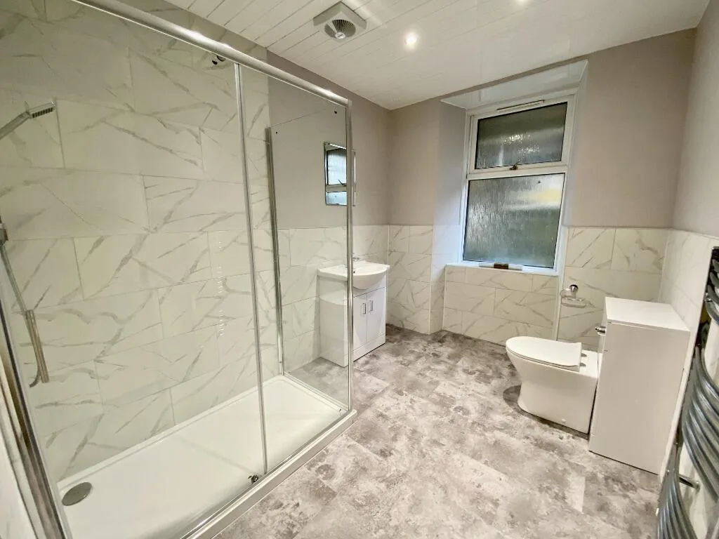 1 bedroom house share for rent