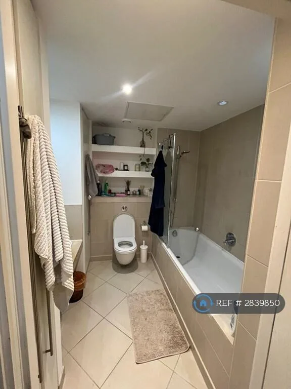 1 bedroom flat share for rent