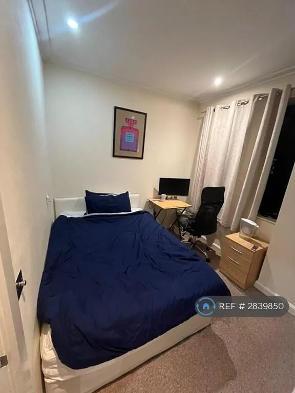 1 bedroom flat share for rent