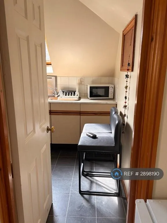 Studio flat for rent