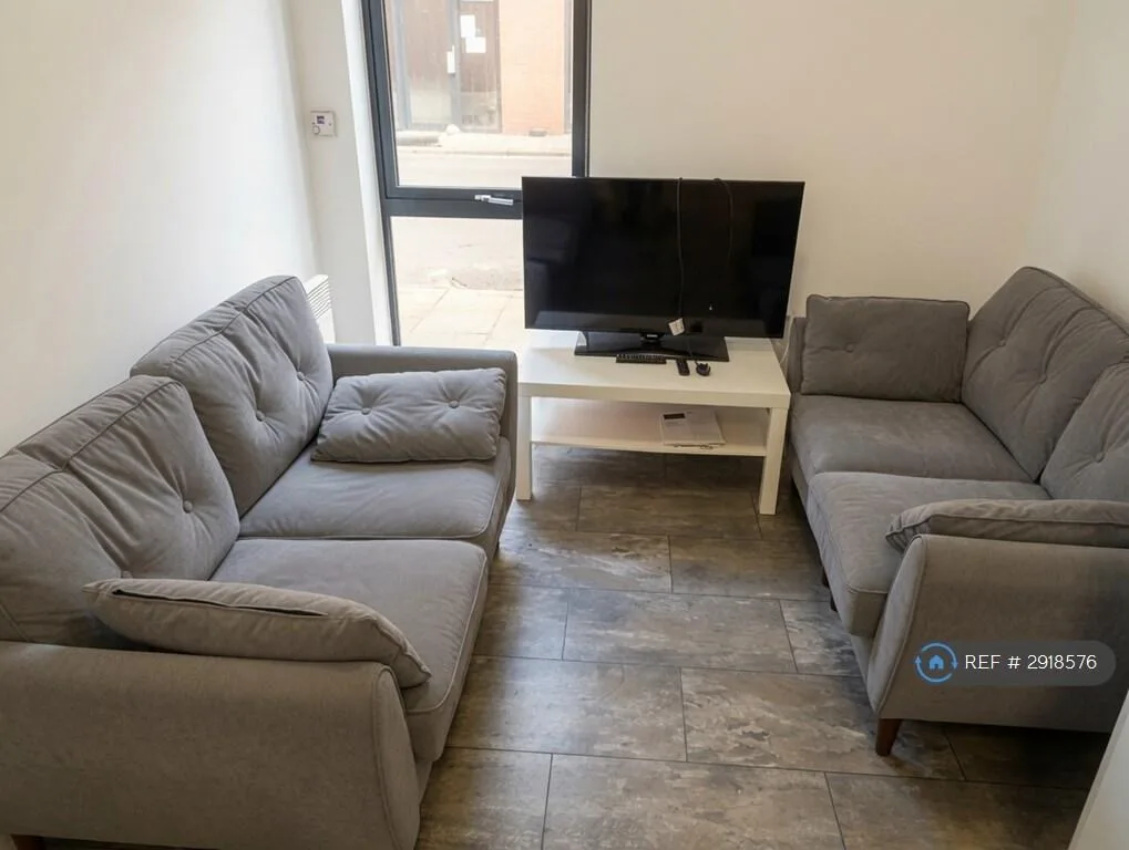 1 bedroom flat share for rent