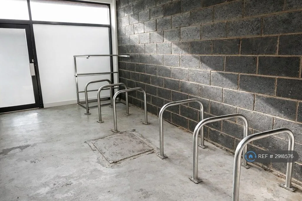 1 bedroom flat share for rent