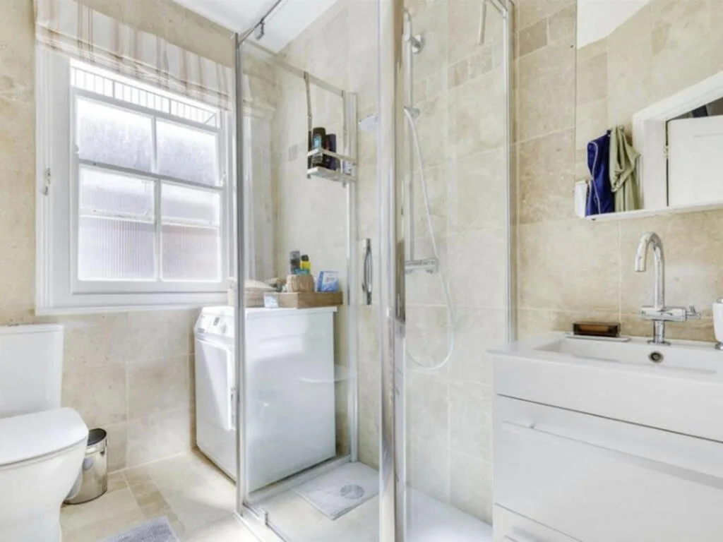 3 bedroom maisonette for rent