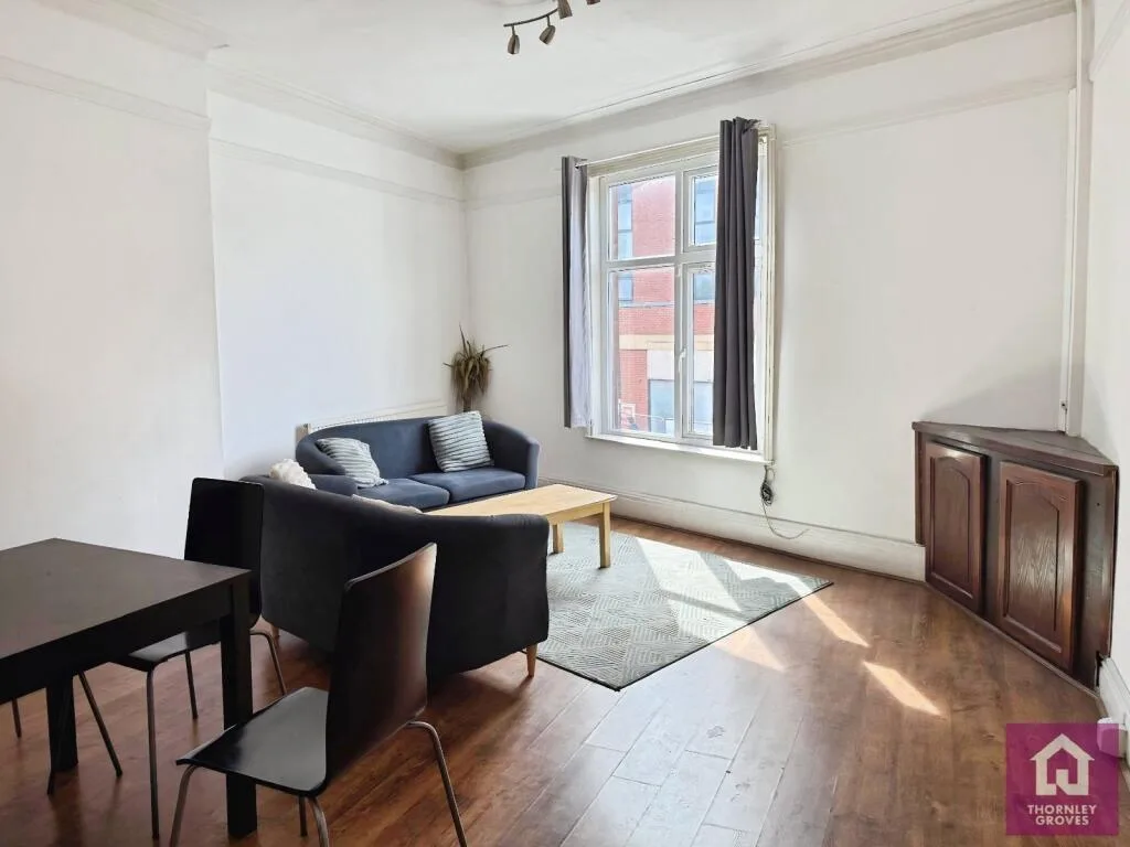 5 bedroom flat for rent