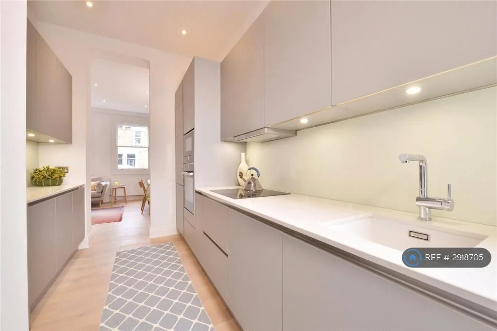 3 bedroom maisonette for rent