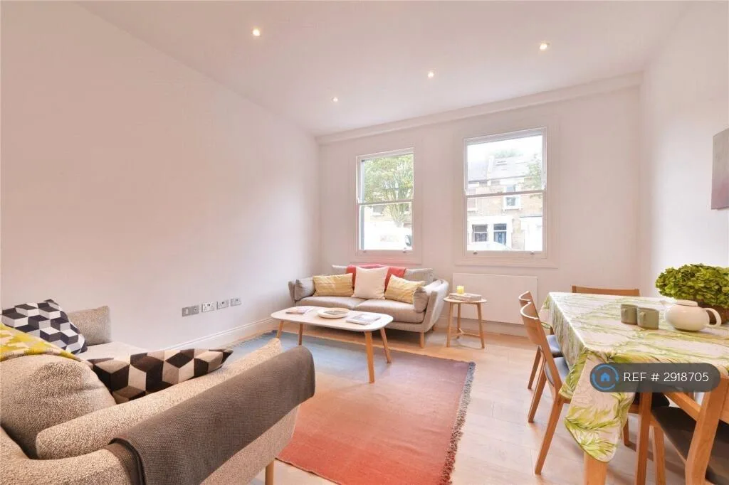 3 bedroom maisonette for rent