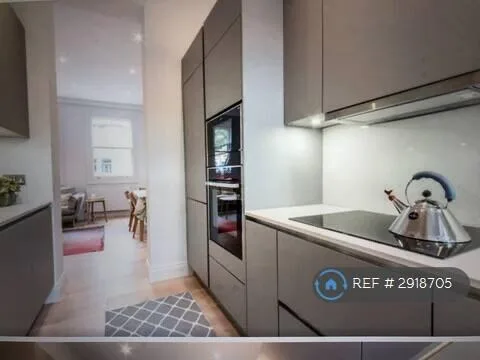 3 bedroom maisonette for rent
