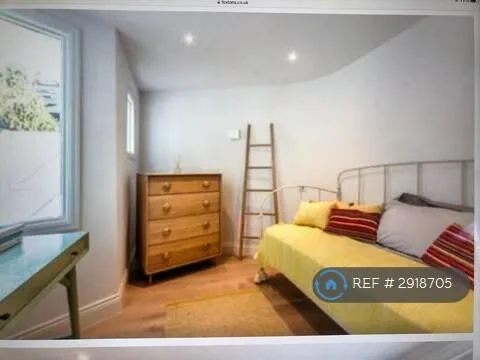 3 bedroom maisonette for rent