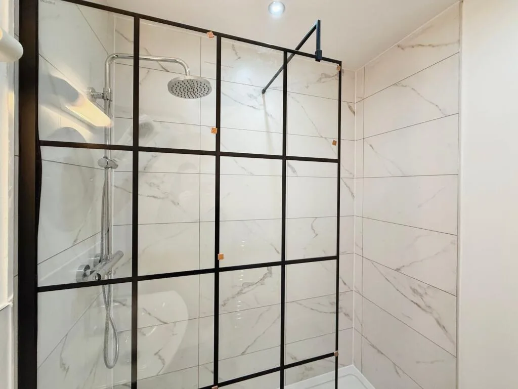 2 bedroom end of terrace house for rent