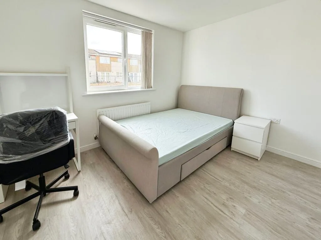 2 bedroom end of terrace house for rent
