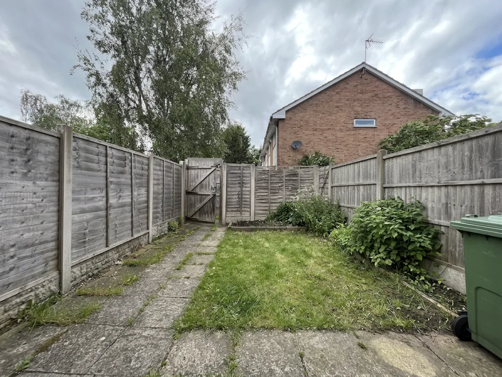 2 bedroom house for rent