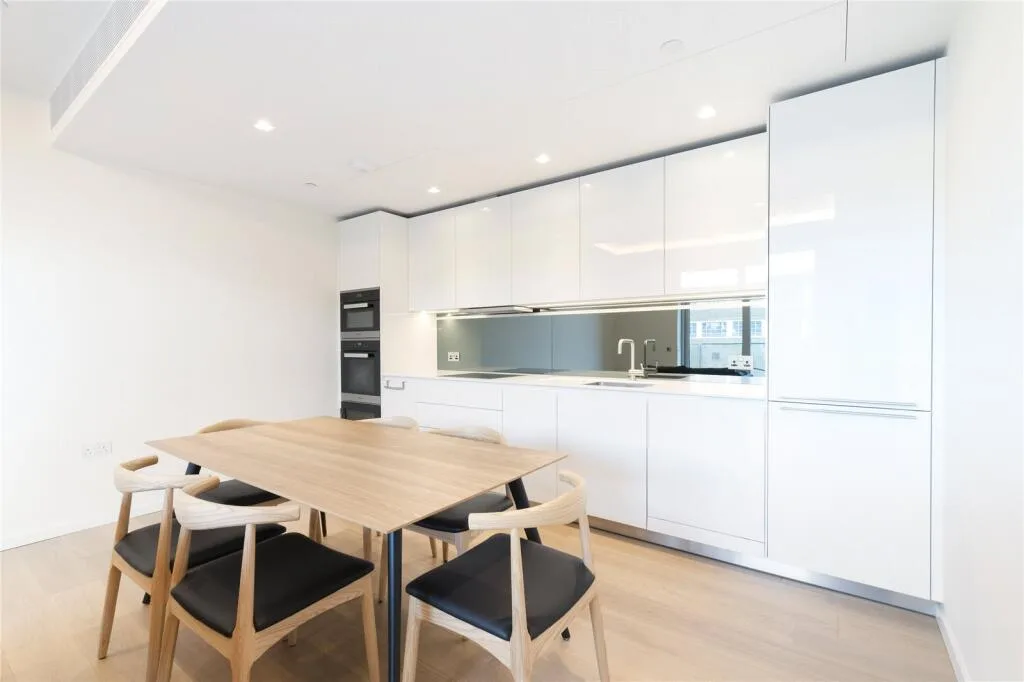 3 bedroom apartment for rent