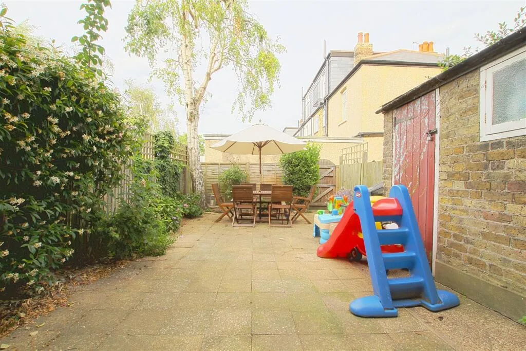 3 bedroom terraced house for rent
