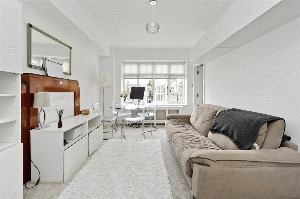 Studio apartment for rent