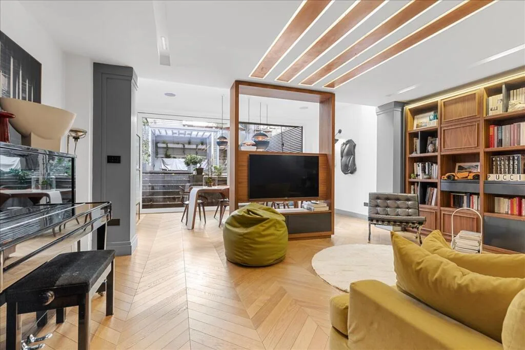4 bedroom town house for rent