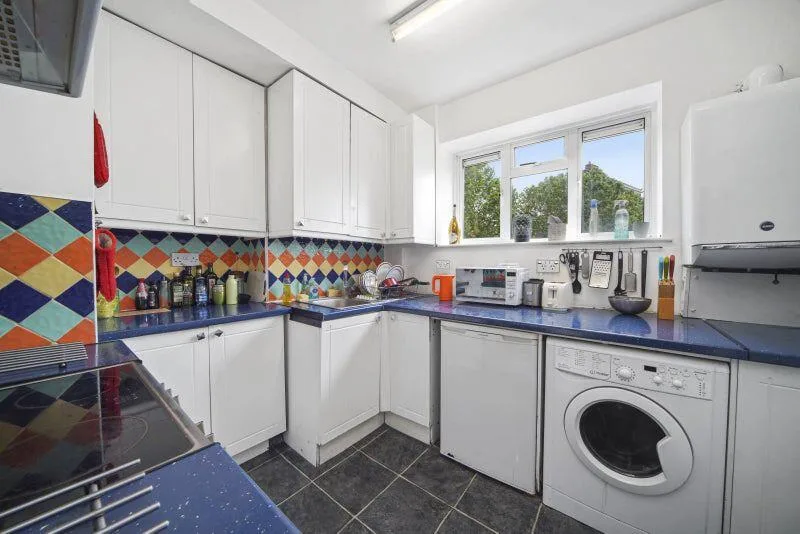 4 bedroom flat for rent