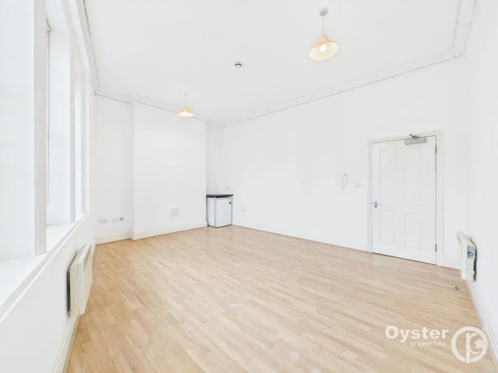1 bedroom house share for rent