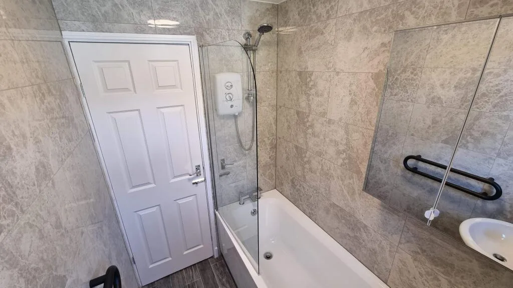 4 bedroom semi-detached house for rent