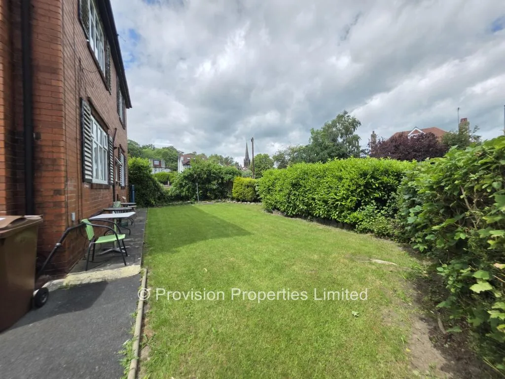 4 bedroom terraced house for rent
