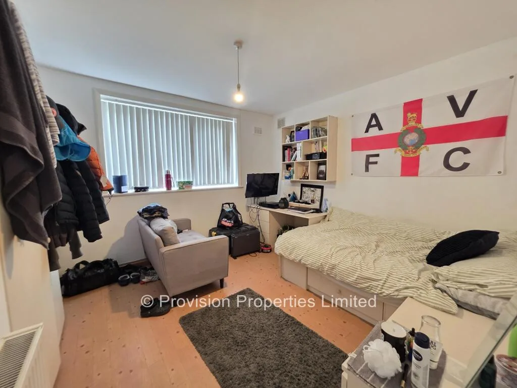 4 bedroom terraced house for rent