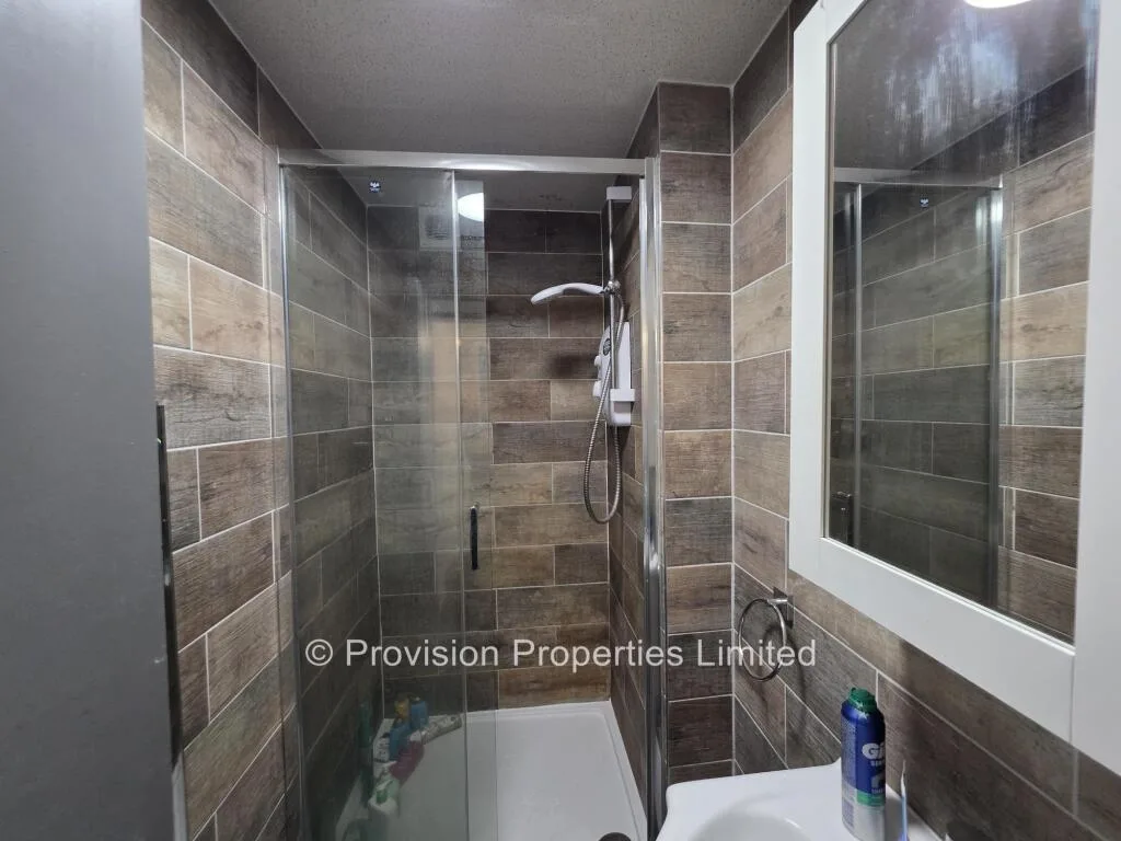 4 bedroom terraced house for rent