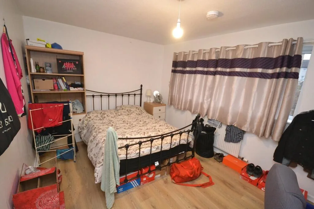 3 bedroom semi-detached house for rent