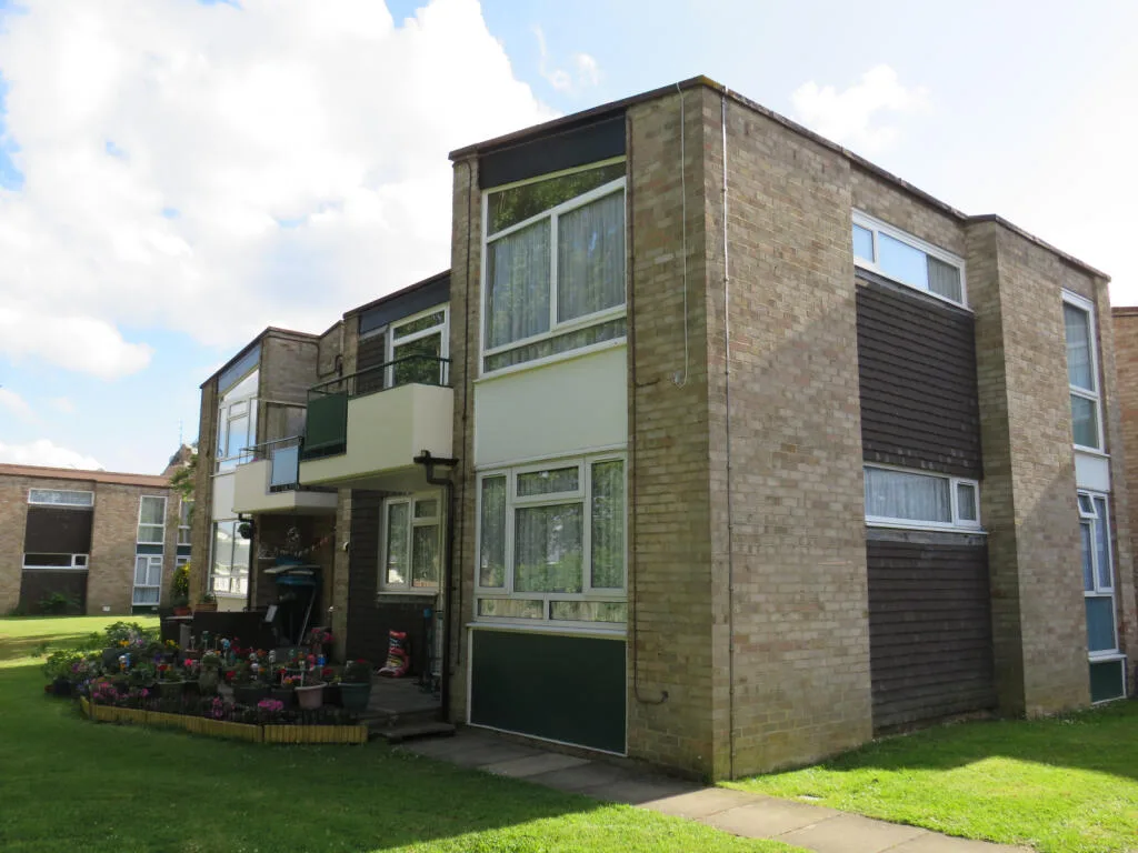 1 bedroom maisonette for rent