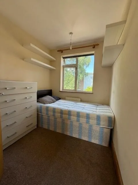 2 bedroom maisonette for rent
