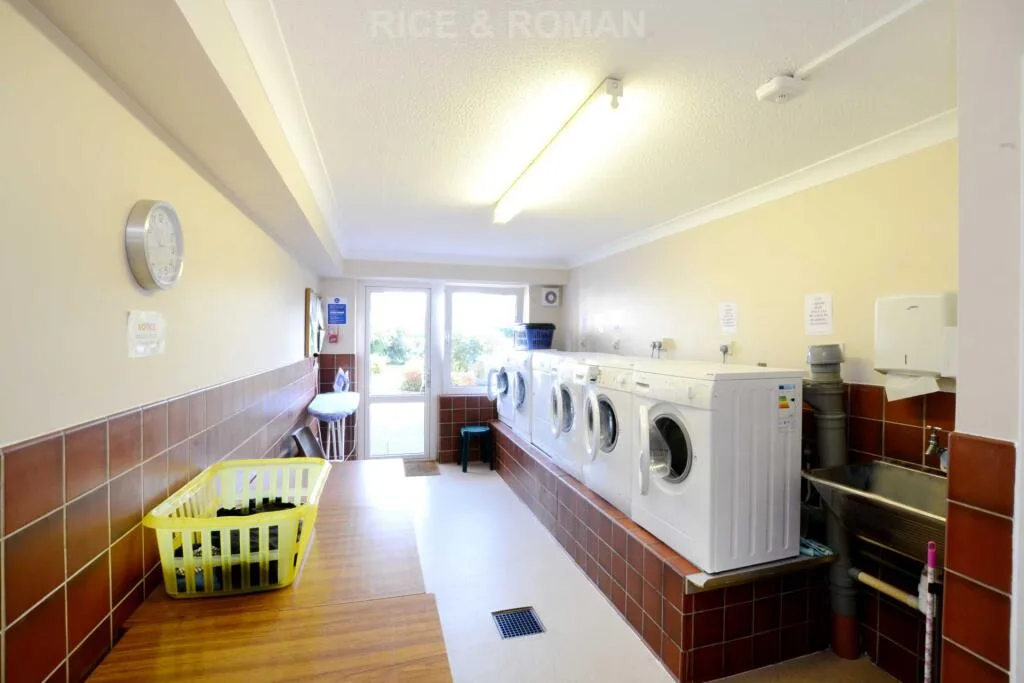 1 bedroom retirement property for rent