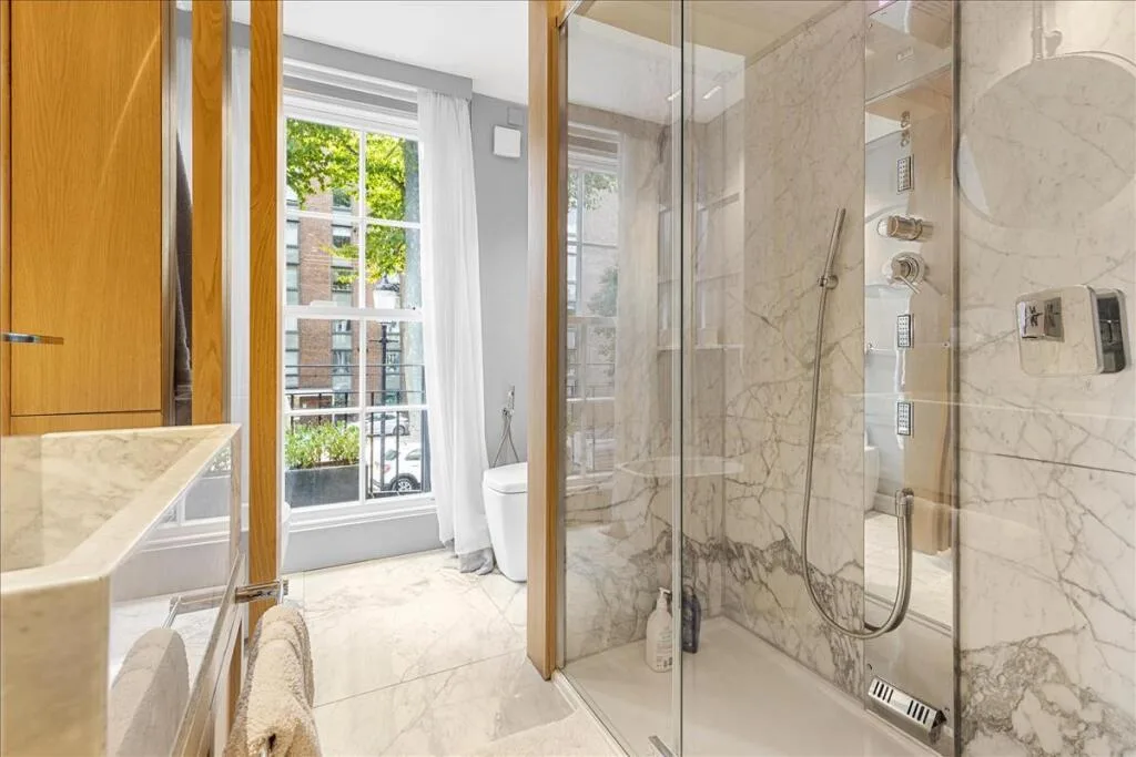 4 bedroom town house for rent