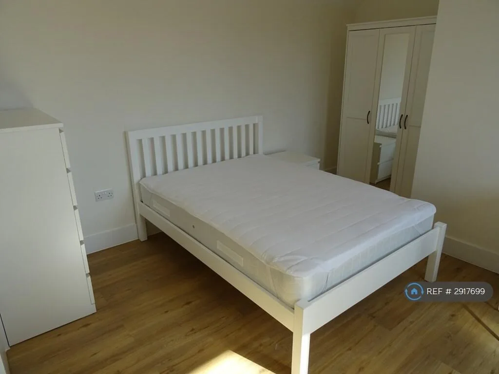 1 bedroom house share for rent