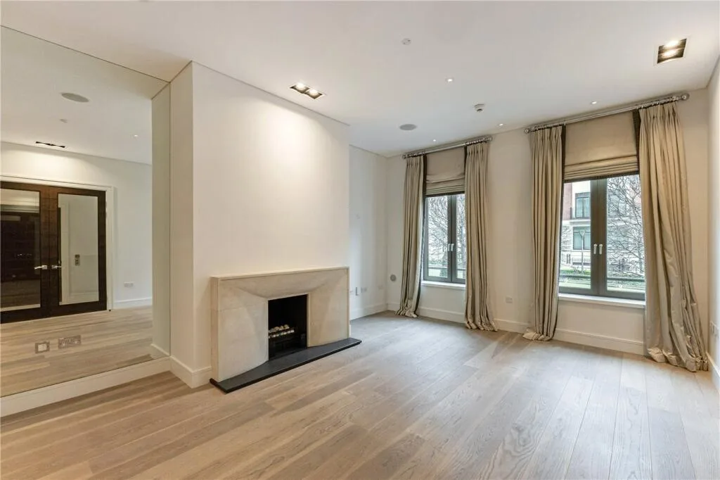 5 bedroom terraced house for rent