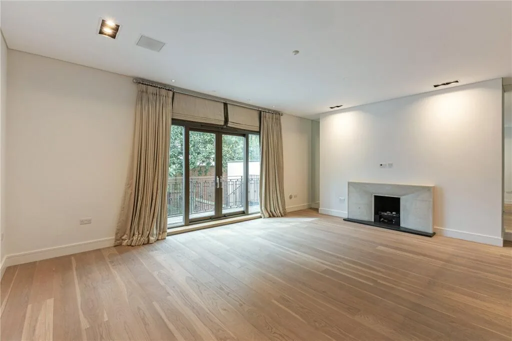 5 bedroom terraced house for rent