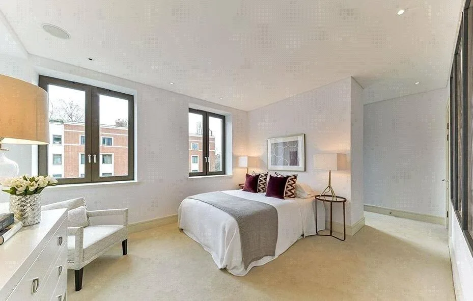 5 bedroom terraced house for rent