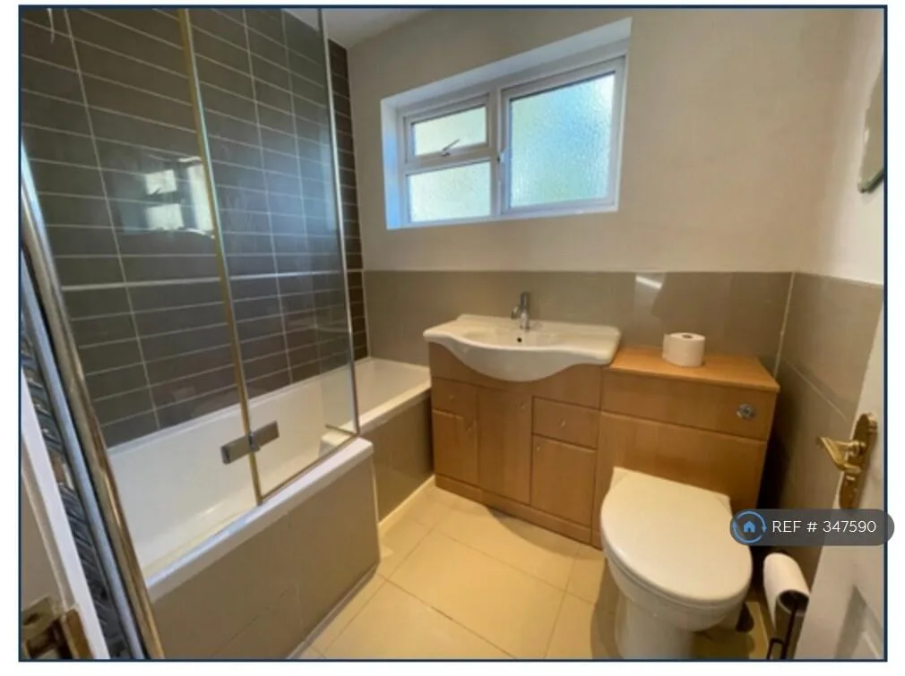 3 bedroom maisonette for rent