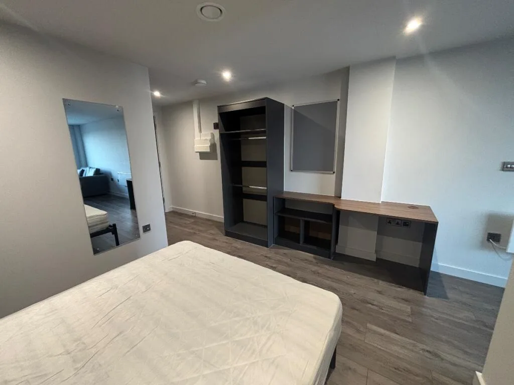Studio flat for rent